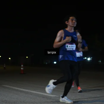 Runner Photo 7565745