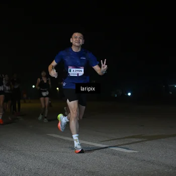 Runner Photo 7565757