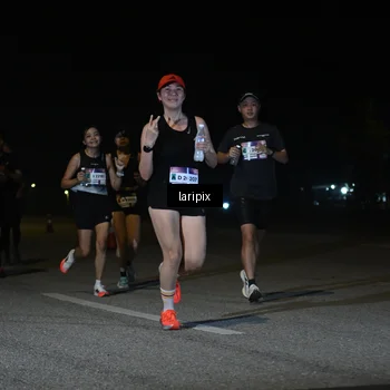 Runner Photo 7565767