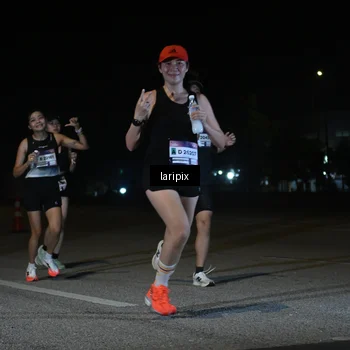 Runner Photo 7565772