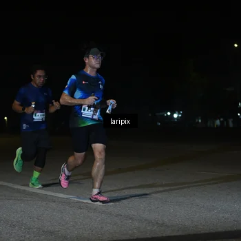 Runner Photo 7565792
