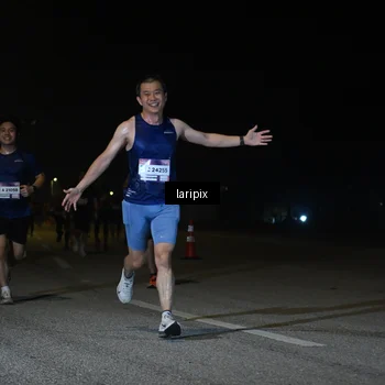 Runner Photo 7565813