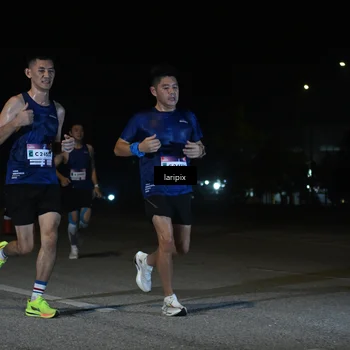 Runner Photo 7565854