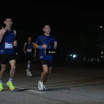 Runner Photo 7565858