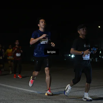 Runner Photo 7565878