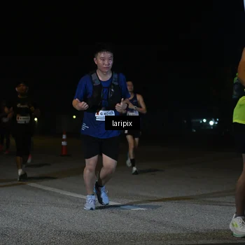 Runner Photo 7565879