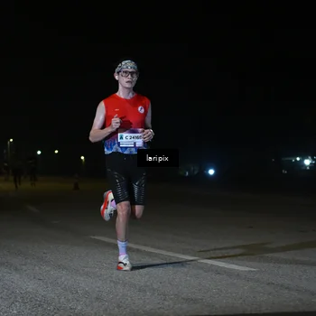 Runner Photo 7565903