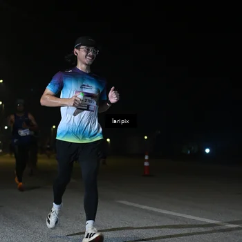 Runner Photo 7565917
