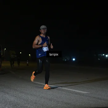 Runner Photo 7565922