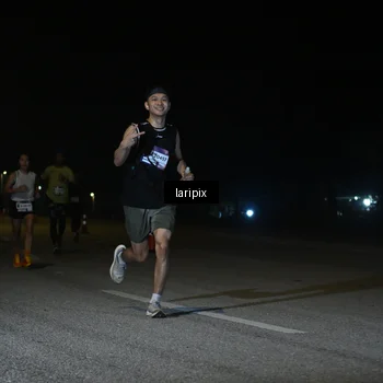 Runner Photo 7565923