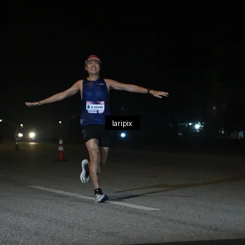 Runner Photo 7565974