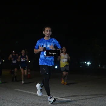 Runner Photo 7566001