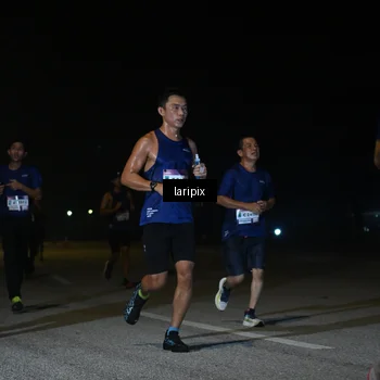 Runner Photo 7566024