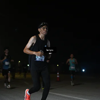 Runner Photo 7566033