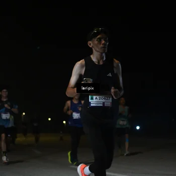 Runner Photo 7566035