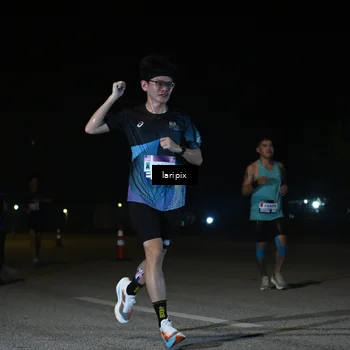 Runner Photo 7566045