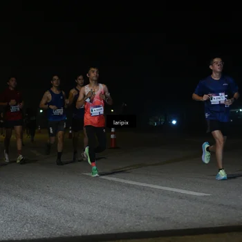 Runner Photo 7566059