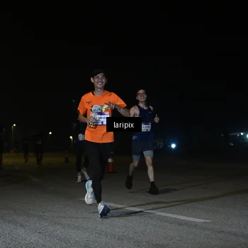 Runner Photo 7566086