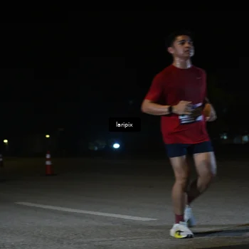 Runner Photo 7566087