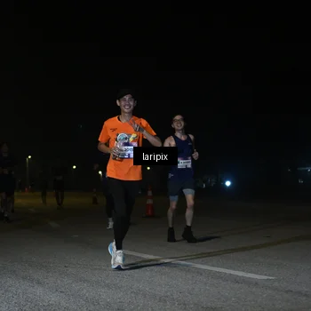 Runner Photo 7566092