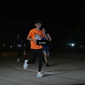 Runner Photo 7566093