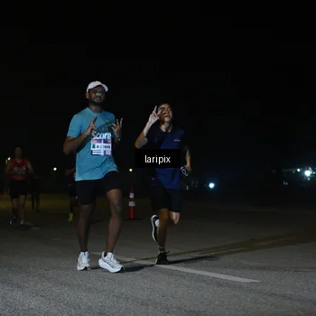 Runner Photo 7566100