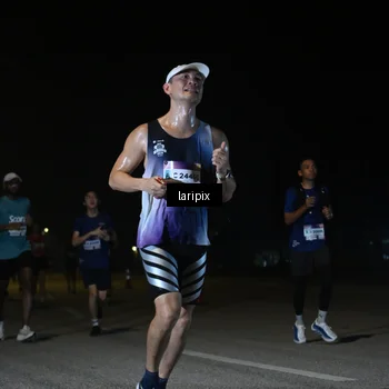 Runner Photo 7566103