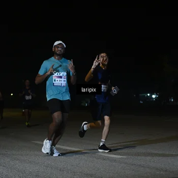 Runner Photo 7566113