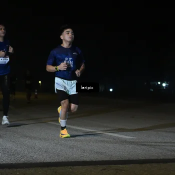 Runner Photo 7566136