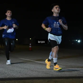 Runner Photo 7566140