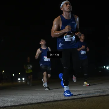 Runner Photo 7566147