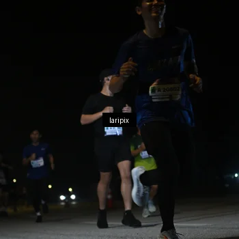 Runner Photo 7566148
