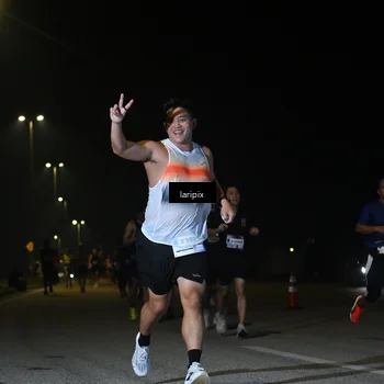 Runner Photo 7566160