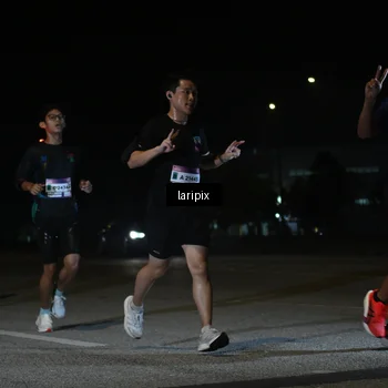 Runner Photo 7566168