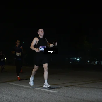 Runner Photo 7566195