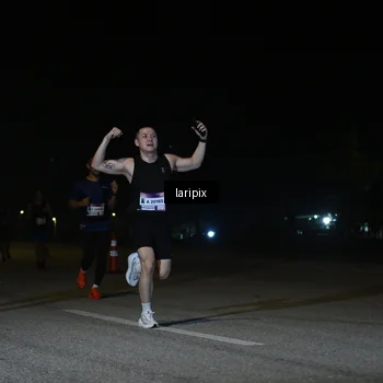 Runner Photo 7566199