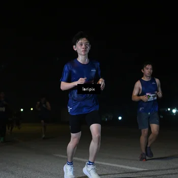Runner Photo 7566259