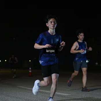 Runner Photo 7566291