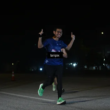 Runner Photo 7566374