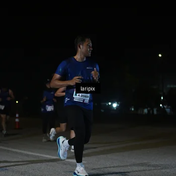 Runner Photo 7566469