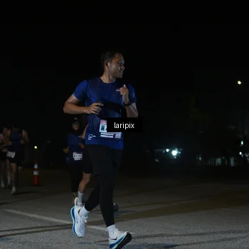 Runner Photo 7566519