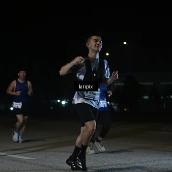 Runner Photo 7566525
