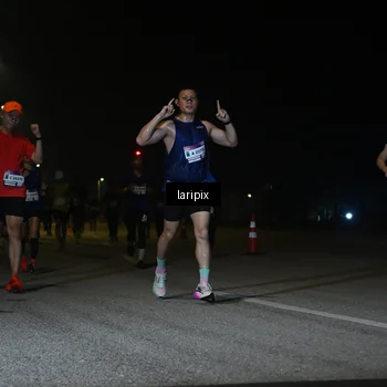 Runner Photo 7566573
