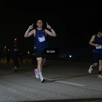 Runner Photo 7566656