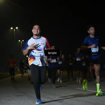 Runner Photo 7566664