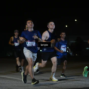 Runner Photo 7566772