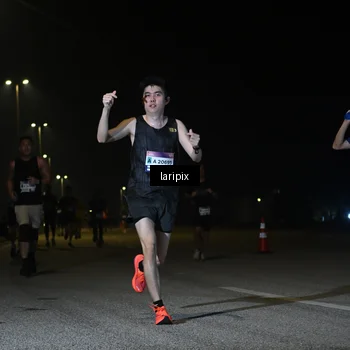 Runner Photo 7566844