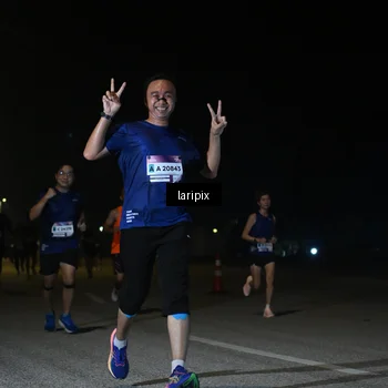 Runner Photo 7566999