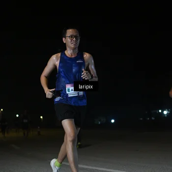 Runner Photo 7567097