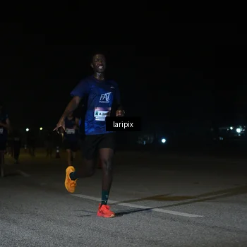 Runner Photo 7567118
